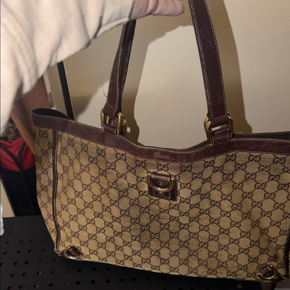 Gucci Tan and Brown Monogram Shoulder Bag - Picture 7 of 7